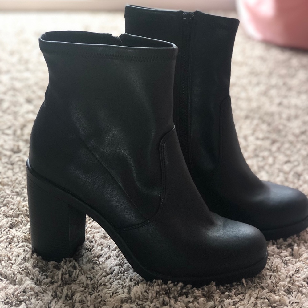 Black chunky heel booties